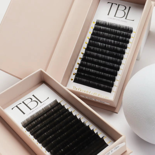 Flat Lashes